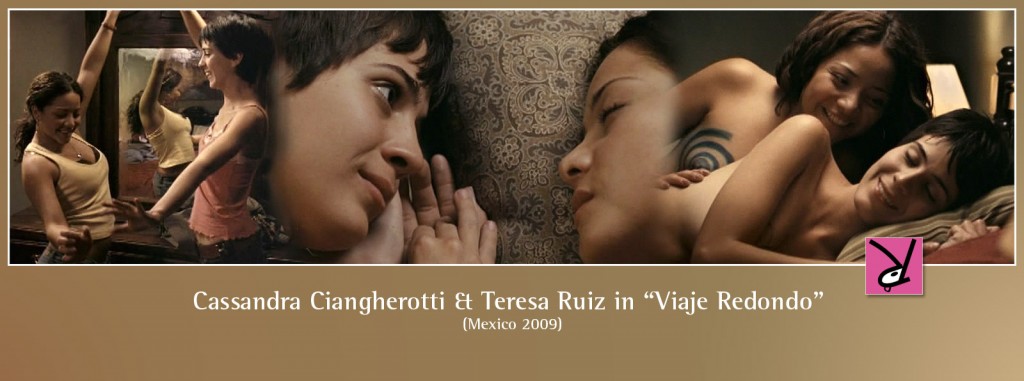 Cassandra Ciangherotti and Teresa Ruiz in Viajo Redondo