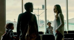 Letícia Colin and Caio Blat in "Ponte Aérea" (2015, Brazil)